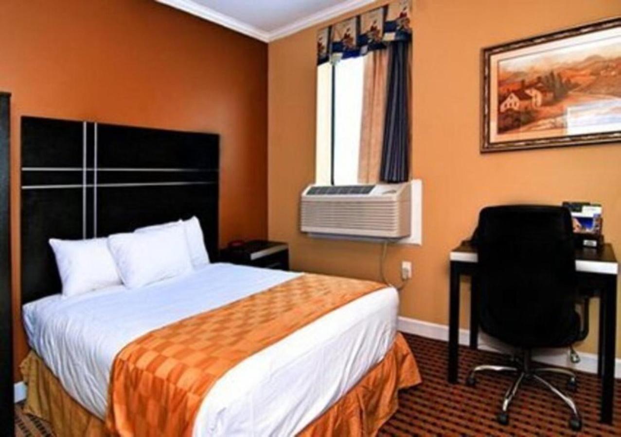 The Prince Hotel Tunkhannock Ngoại thất bức ảnh